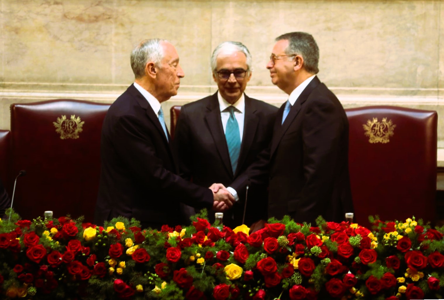 PORTUGAL INAUGURA NOVO CICLO POLÍTICO COM A POSSE DE ANTÓNIO JOSÉ SEGURO