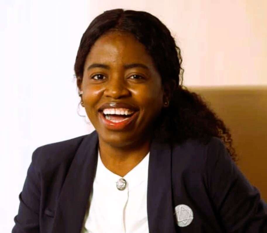 Jovem angolana conquista posição de liderança no Hospital Israelita Albert Einstein em São Paulo