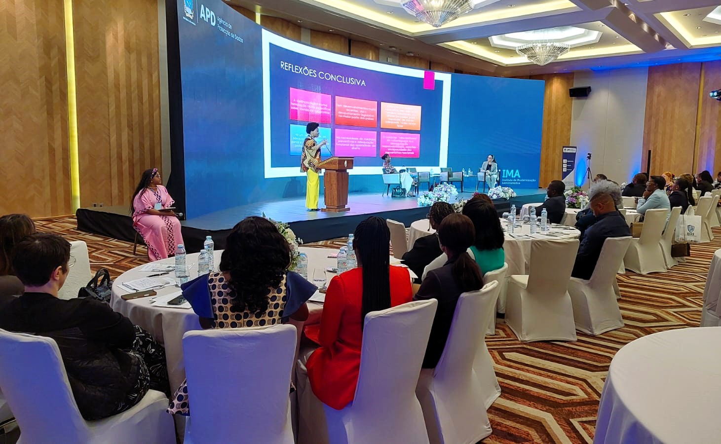 Mulheres no centro da era digital: protecção de dados e segurança ganham voz em Luanda