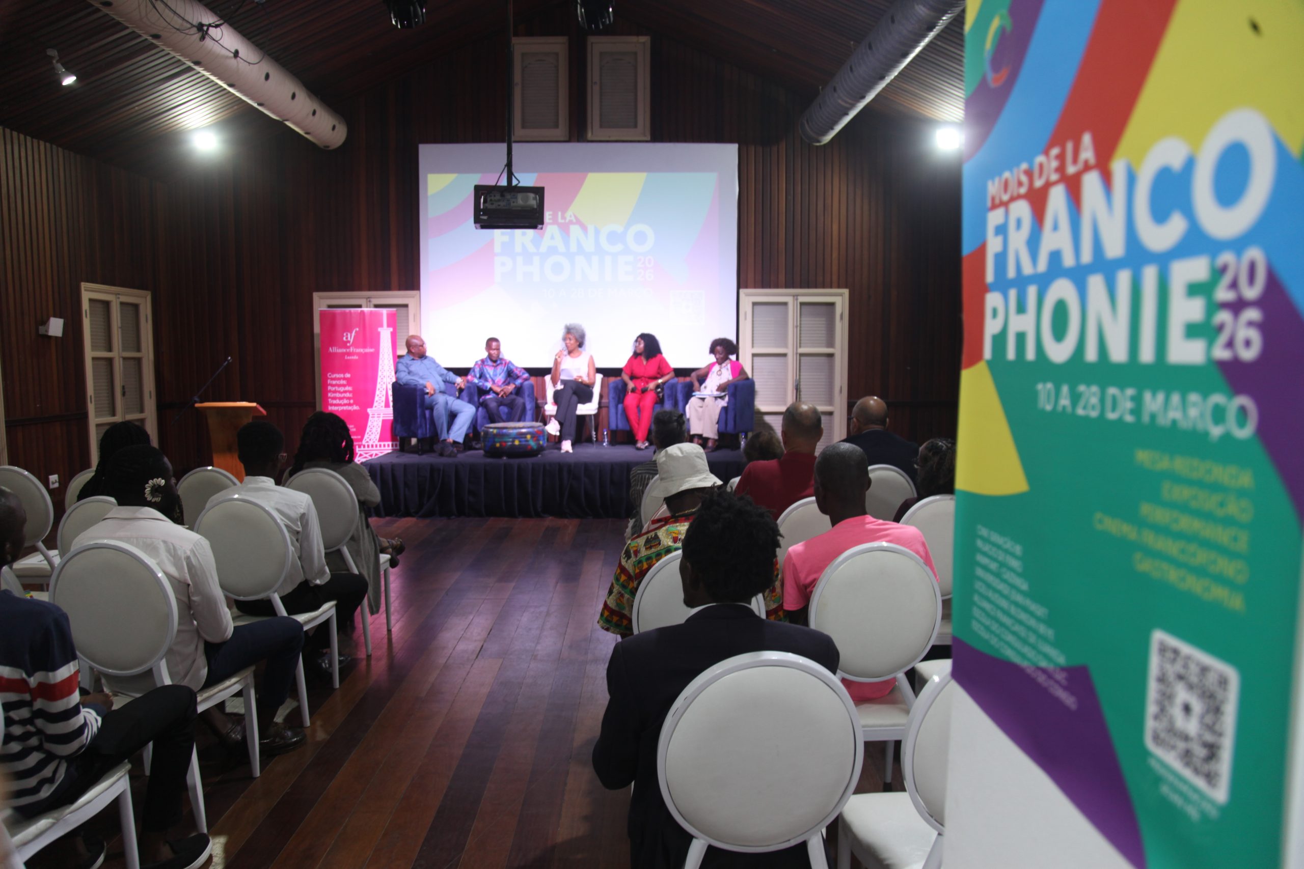 Línguas Africanas e Francofonia em debate no Palácio de Ferro: diálogos sobre identidade, conhecimento e futuro