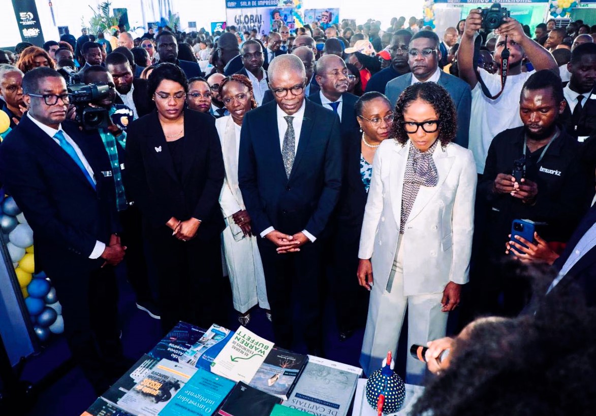Ministra da Educação reforça aposta na literacia financeira na abertura da Semana Global do Dinheiro em Luanda