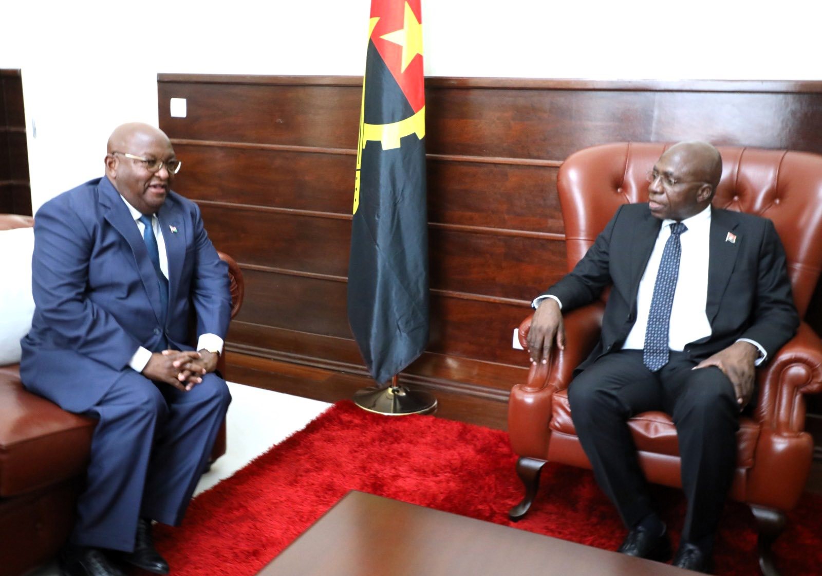 Angola e Namíbia reforçam laços históricos com nova agenda de cooperação estratégica