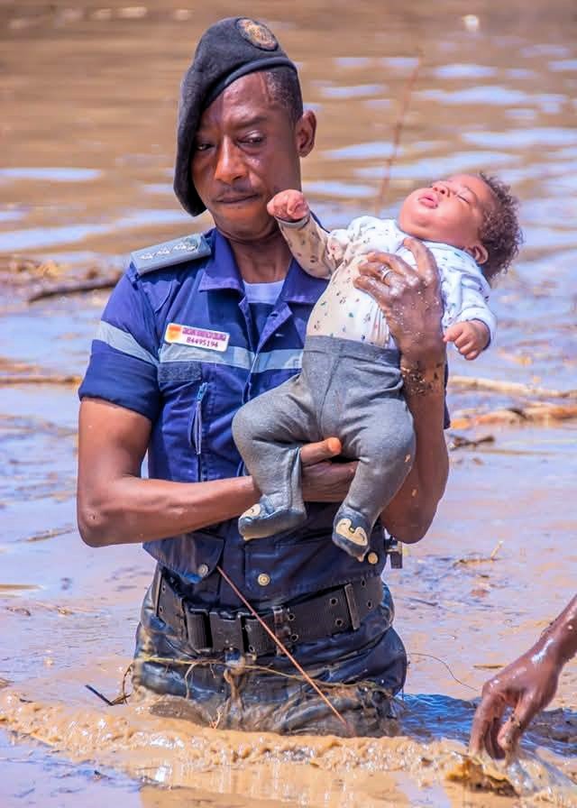 PRESIDENTE DA REPÚBLICA DESLOCA-SE A BENGUELA PARA AVALIAR IMPACTO DAS ENCHENTES