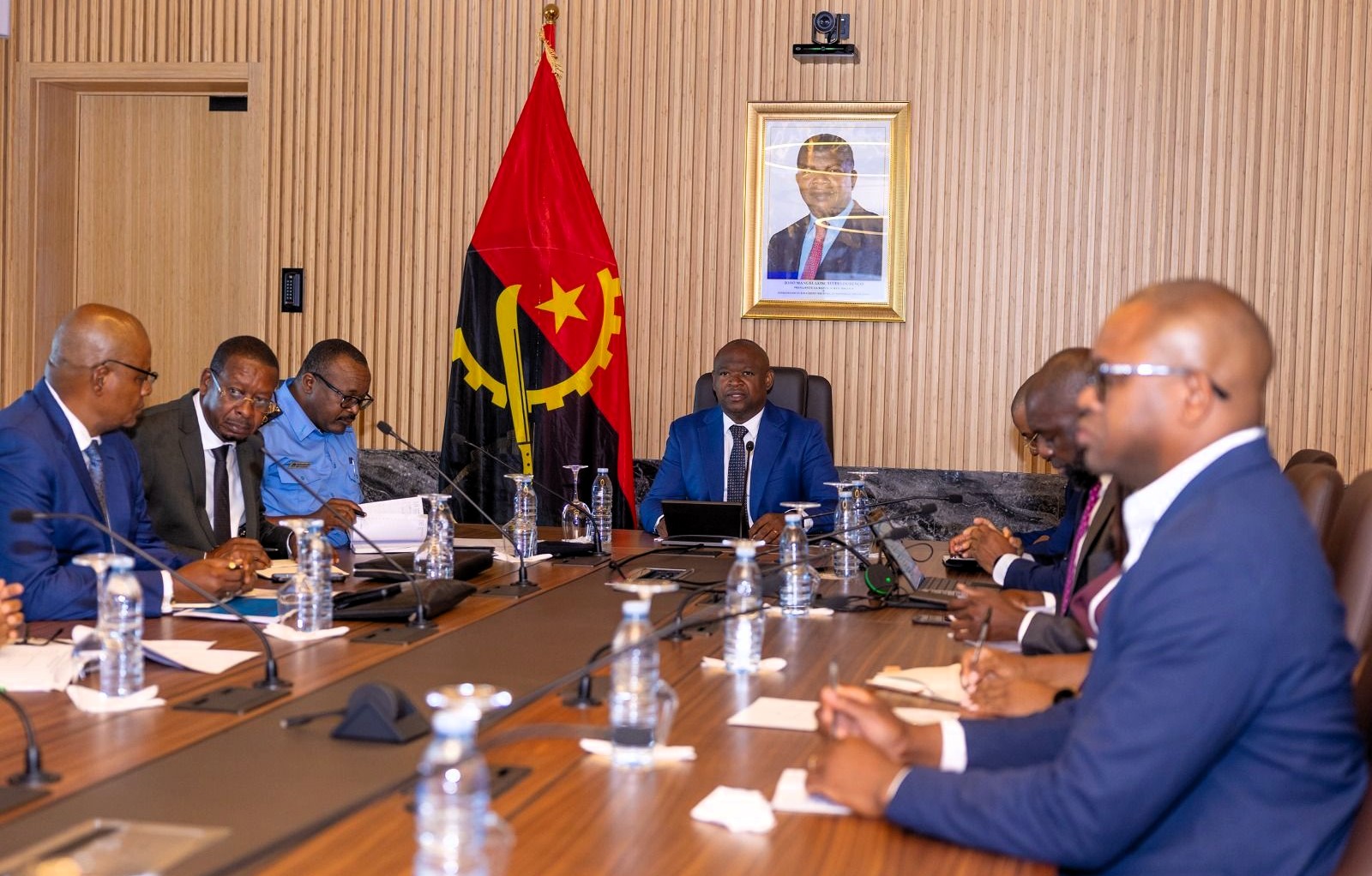 Atendimento ao cidadão ganha novo ritmo: mais de 50 mil utentes beneficiam do reforço nos serviços do Interior