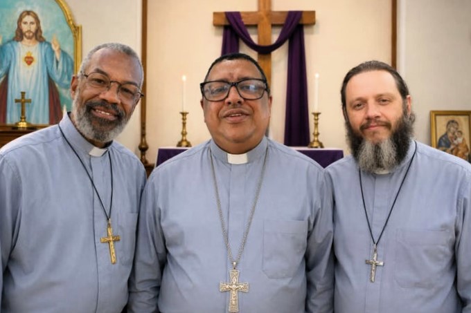 ORDENAÇÕES EPISCOPAIS NO BRASIL REACENDEM DEBATE SOBRE LEGITIMIDADE NO ANGLICANISMO