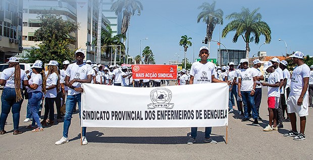Em diferentes pontos do país, representantes sindicais defenderam a necessidade de maior concertação entre o Executivo, empregadores e trabalhadores, com vista à construção de soluções sustentáveis para os desafios económicos e sociais enfrentados pelas famílias angolanas.

As marchas decorreram sob um ambiente de civismo e mobilização social, reforçando o papel dos trabalhadores como agentes fundamentais do desenvolvimento nacional.