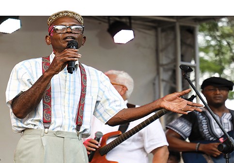 ARTE & CULTURA | JAZZ E SEMBA UNEM CULTURAS EM NOITE DE CELEBRAÇÃO PELA PAZ EM LUANDA