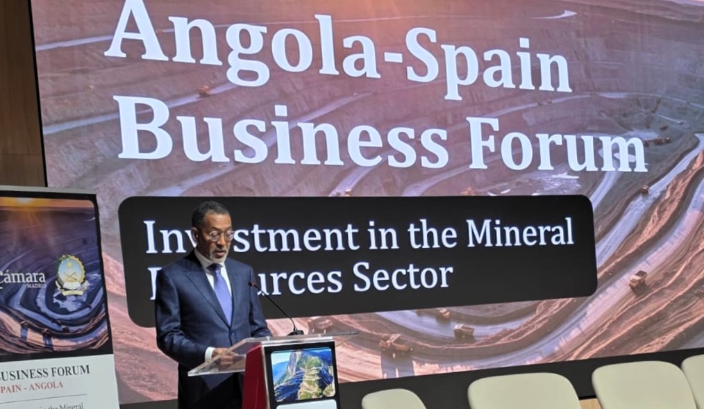 Angola apresenta potencial mineiro e energético em Fórum de Negócios em Madrid