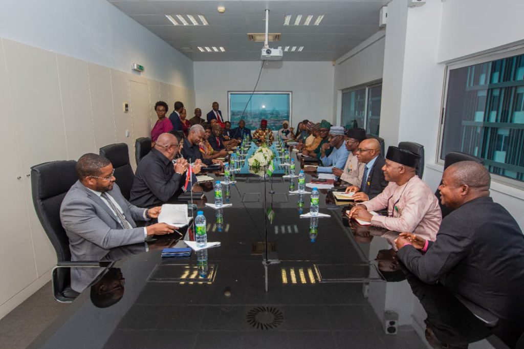 Num contexto em que as indústrias culturais e criativas assumem crescente relevância económica e social, o reforço das relações entre Angola e Nigéria representa um passo importante na consolidação de uma agenda africana baseada na inovação, na criatividade e na afirmação das identidades culturais do continente.