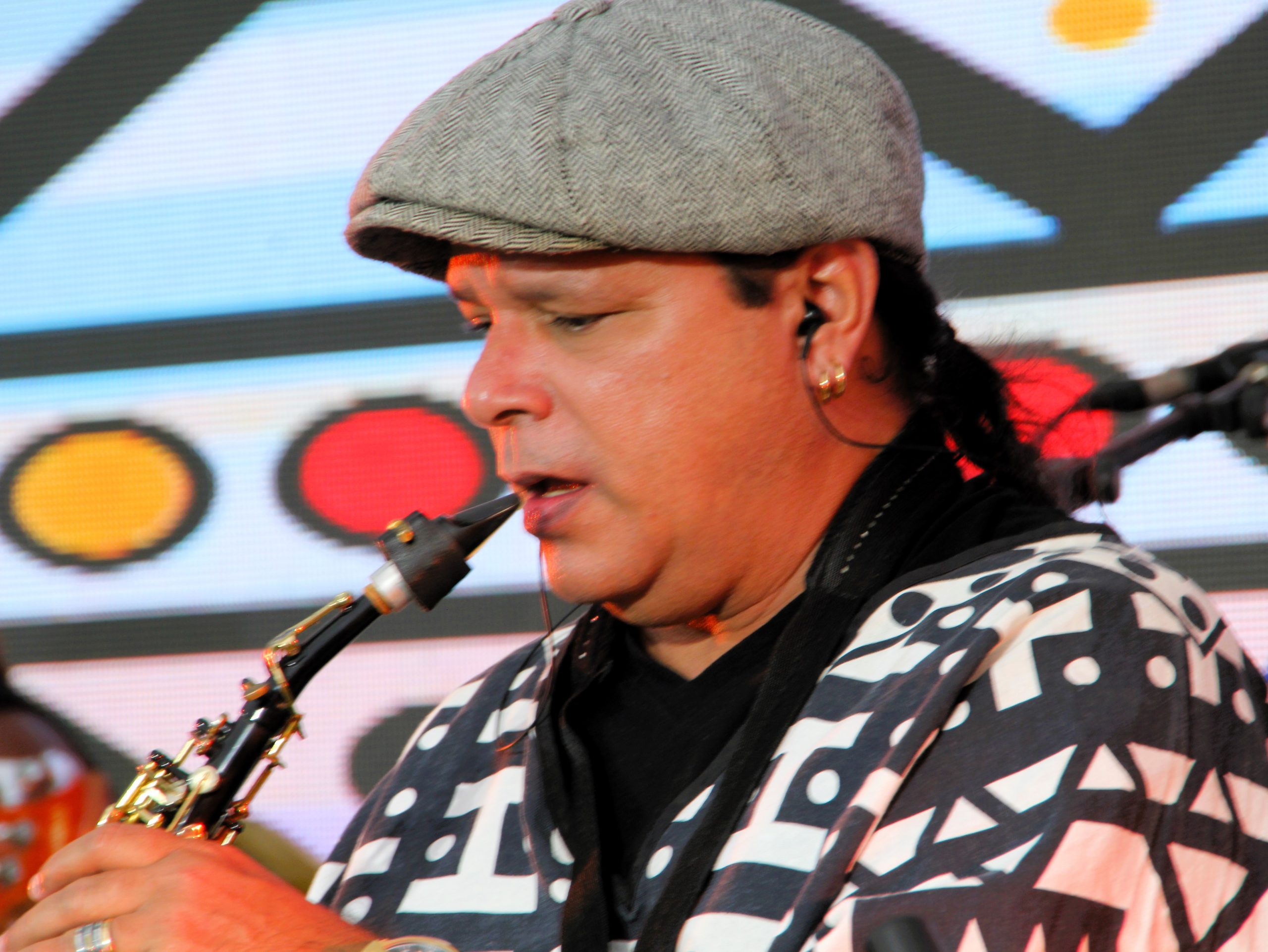 Angola chora pela morte do saxofonista angolano de referencia internacional Nanuto