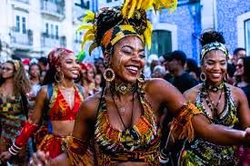 Carnaval em Portugal ganha novas linguagens culturais com influência afro-lusófona