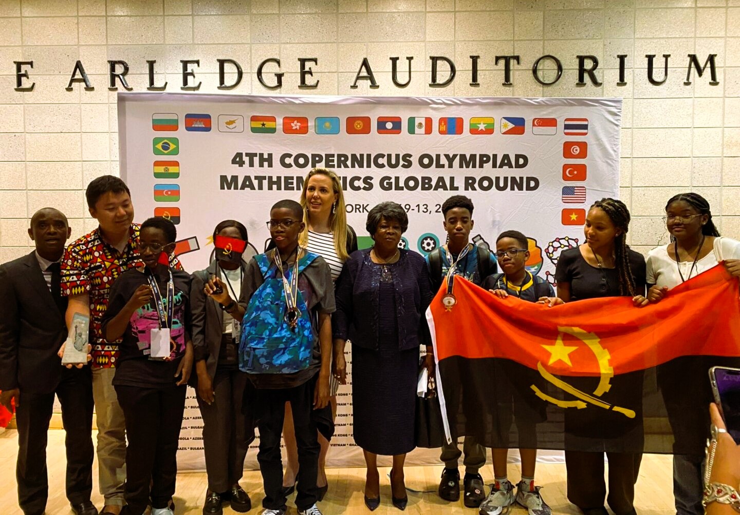 Angola destaca-se no mundo ao conquistar 28 medalhas na Olimpíada Internacional de Matemática Copernicus 2026 | Educação e Ciência