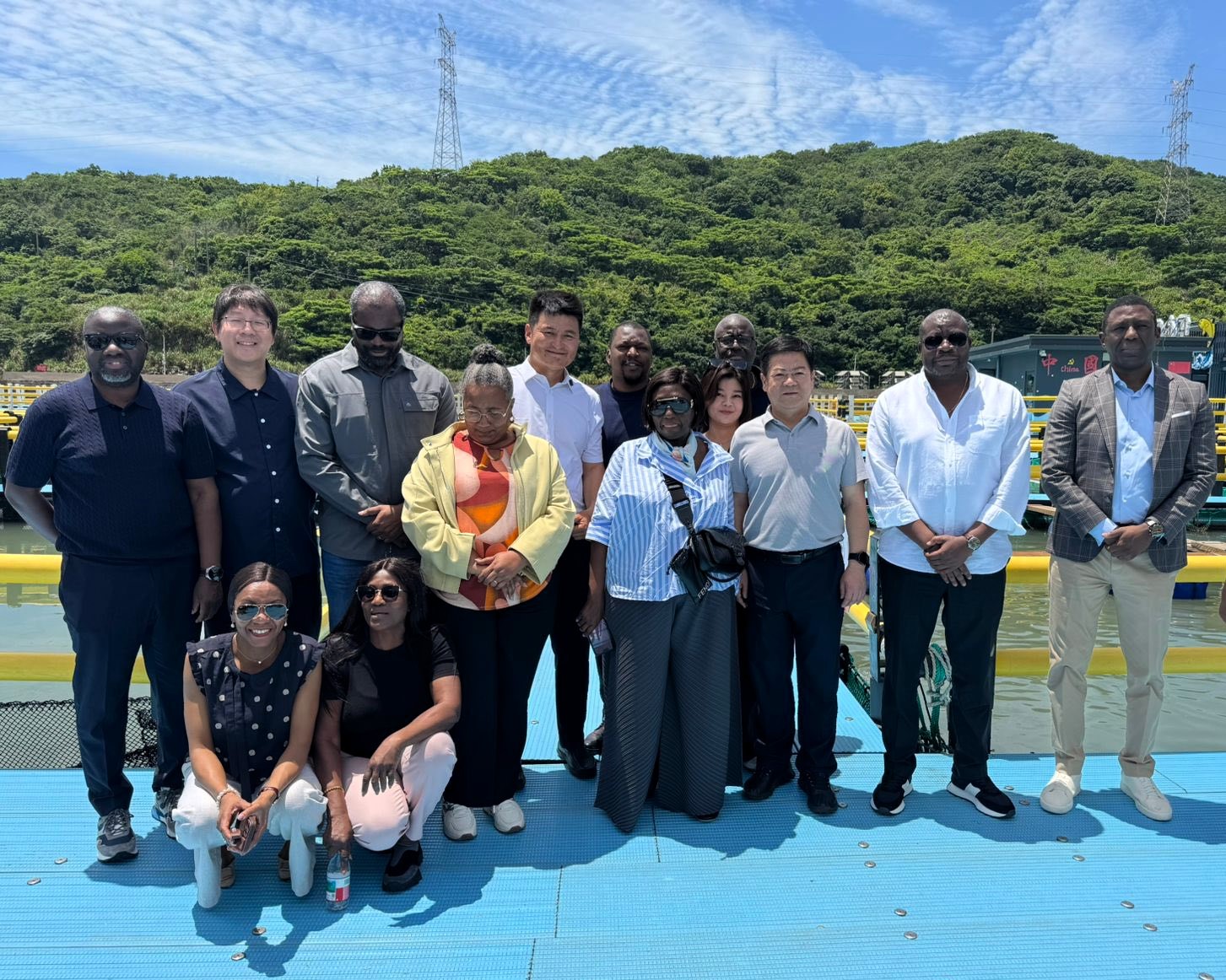 ANGOLA OBSERVA MODELOS CHINESES DE MARICULTURA PARA REFORÇAR PRODUÇÃO SUSTENTÁVEL DE PESCADO