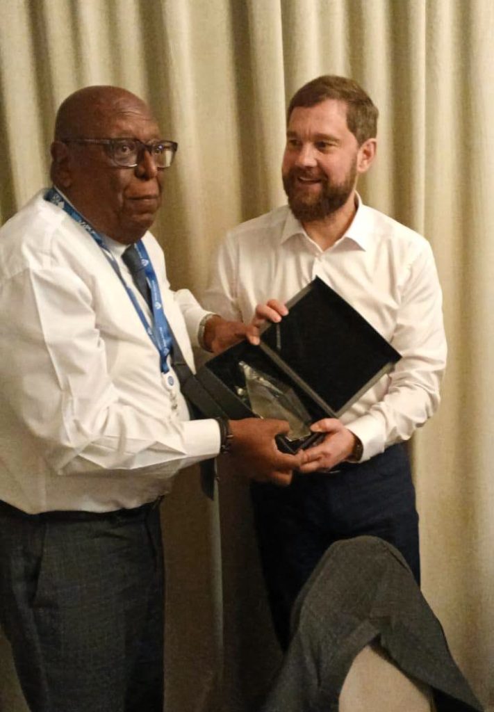 A presença angolana neste fórum internacional reforça igualmente a diplomacia cultural do país e amplia as oportunidades de cooperação com parceiros internacionais em áreas estratégicas como educação, património, investigação científica e intercâmbio artístico, consolidando o papel da cultura como instrumento de desenvolvimento sustentável e aproximação entre os povos.