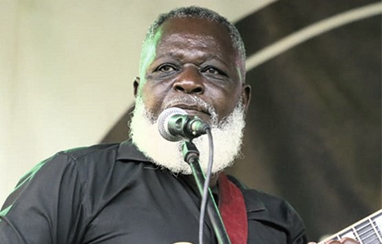 Teddy Nsingui reafirma compromisso com a preservação da rumba africana em concerto realizado no Prova d’Art Miramar