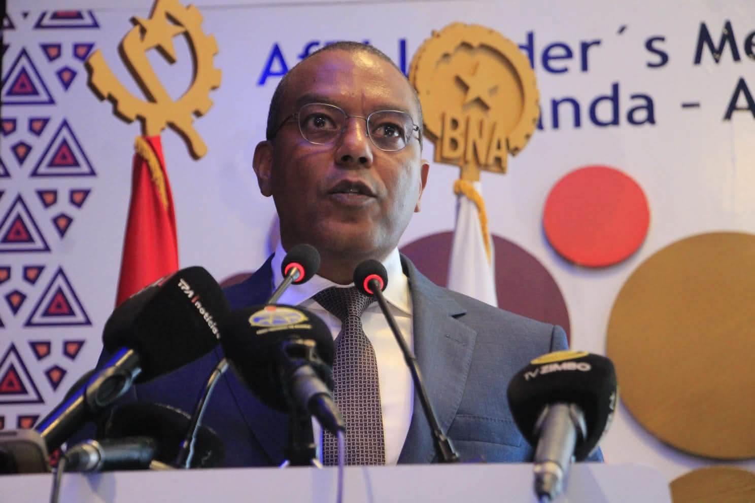 Angola e Brasil reforçam agenda de investimentos para acelerar desenvolvimento do agronegócio