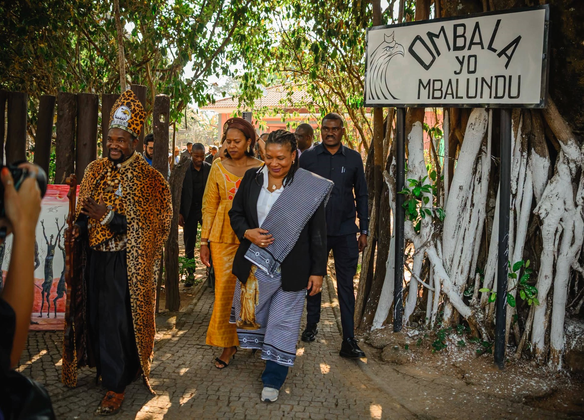 Margareth Menezes visita o Reino do Bailundo e reforça os laços históricos e culturais entre Angola e Brasil