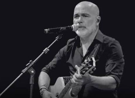 RICK SOLLO, DA DUPLA RICK & RENNER, MORRE EM ACIDENTE AÉREO NO BRASIL