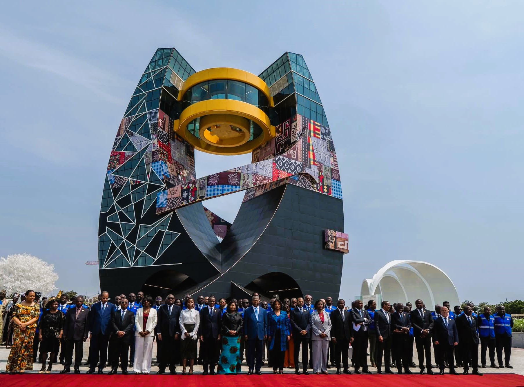 ANGOLA INAUGURA MEMORIAL ÀS VÍTIMAS DOS CONFLITOS POLÍTICOS E ETERNIZA A MEMÓRIA NACIONAL