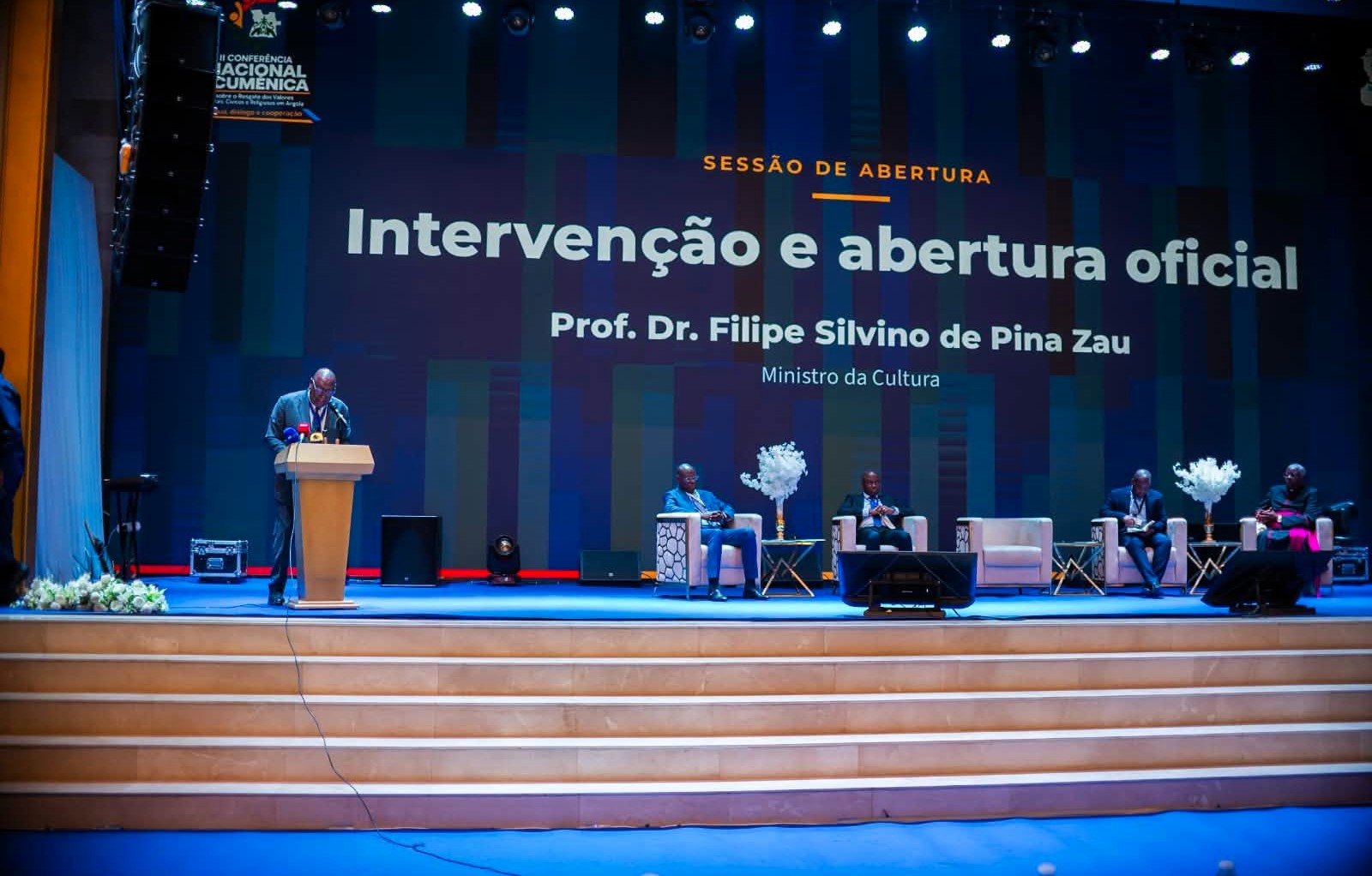 EDUCAÇÃO E CULTURA NO CENTRO DO DEBATE SOBRE O RESGATE DOS VALORES MORAIS E CÍVICOS