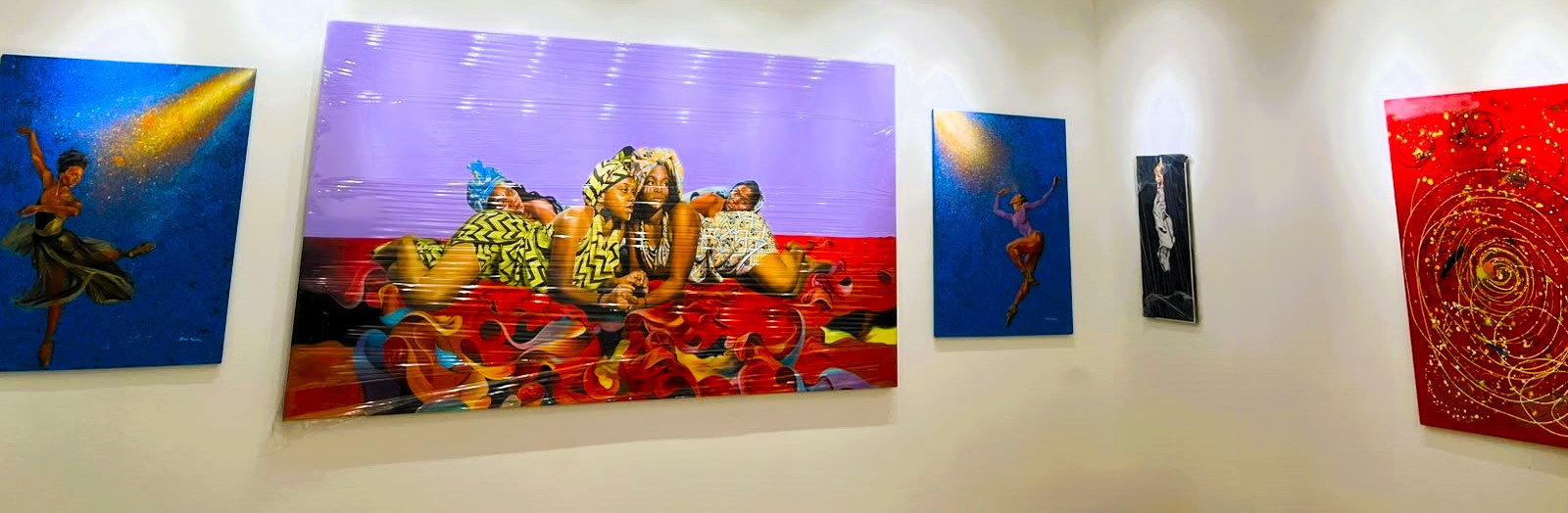 LUANDA ART GALLERY INAUGURA NO MACULUSSO COM A EXPOSIÇÃO COLECTIVA “ÉCLAT – O BRILHO DA EXISTÊNCIA”